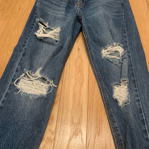 Hidden jeans. Straight leg with rips on both legs. Size 25. Perfect condition! - Picture 3 of 4